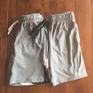 Bundle boys Jumping Beans  sweat short size 7